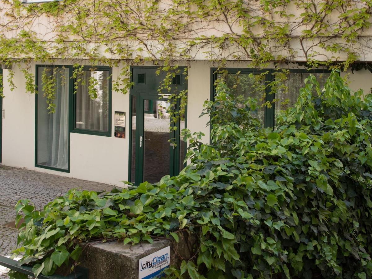 Hideaways - Nikolai Homes Apartment Wien